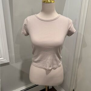 J. Galt Classic beige Women's Top. Size Medium